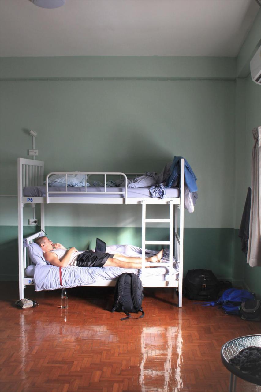 Sook Hostel (Adults Only) Chiang Mai Extérieur photo