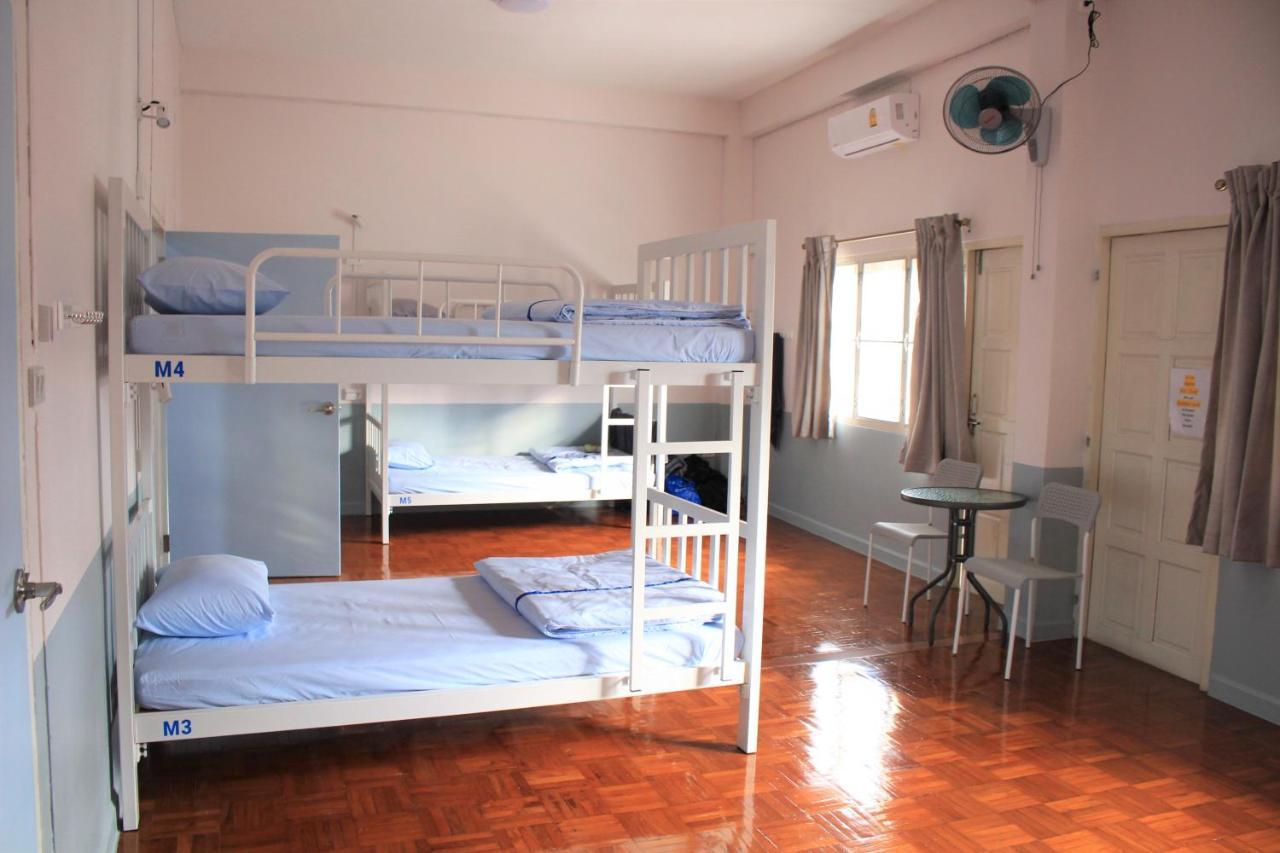 Sook Hostel (Adults Only) Chiang Mai Extérieur photo