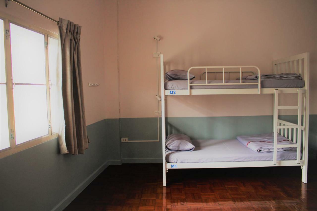 Sook Hostel (Adults Only) Chiang Mai Extérieur photo