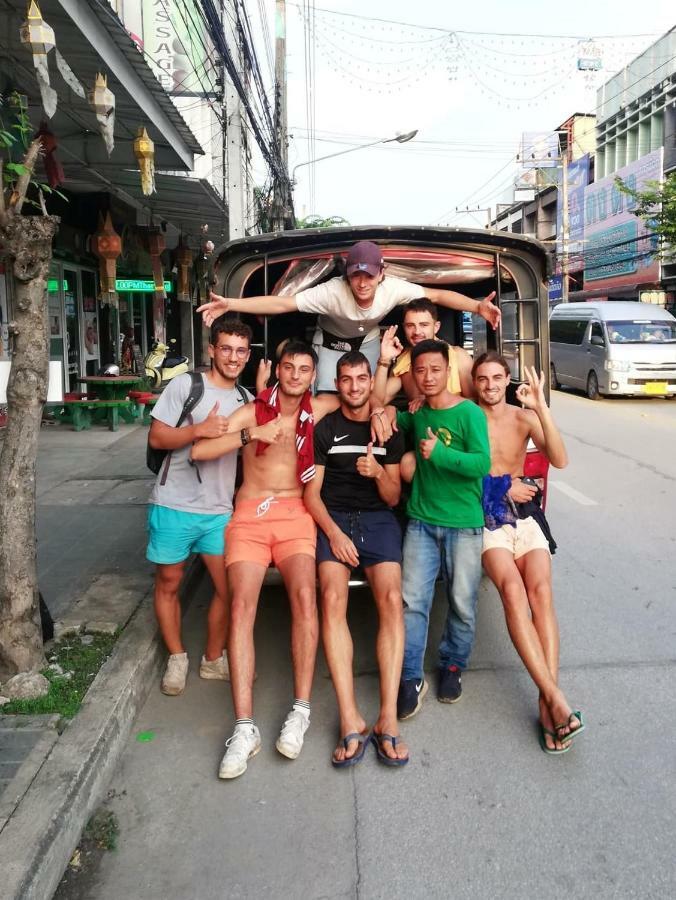 Sook Hostel (Adults Only) Chiang Mai Extérieur photo